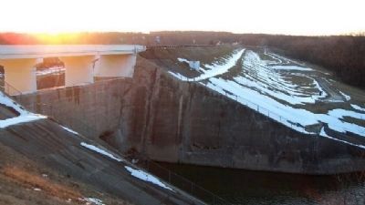 Taylorsville Dam on the Great Miami River image. Click for full size.