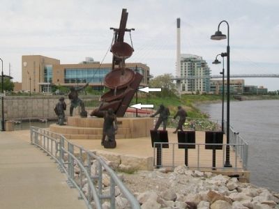 Missouri River Flood Marks on <i>Labor</i> Sculpture. Click for full size. Missouri River Flood Marks on <i>Labor</i> Sculpture image. Click for full size.