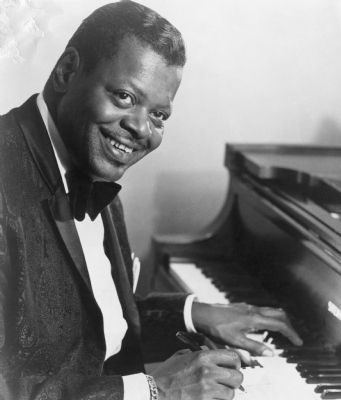 Oscar Peterson image. Click for full size.