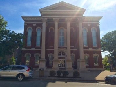 Nearby Warren County Courthouse.. Click for full size. Nearby Warren County Courthouse. image. Click for full size.
