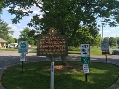 Entrance to Golf Course with marker in center. image. Click for full size.