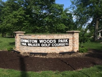 Park & Golf Course entrance sign. image. Click for full size.