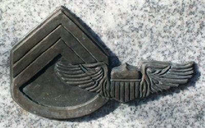 Army Air Corps Enlisted Pilots Emblem image. Click for full size.