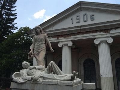 Adalberto Guirola statue. Click for full size. Adalberto Guirola statue image. Click for full size.