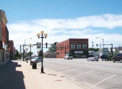 Madison Avenue and the Allen County Courthouse Marker image. Click for full size.