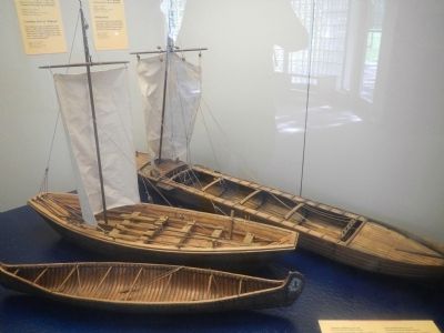 Models of boat used at Coteau-du-Lac image. Click for full size.