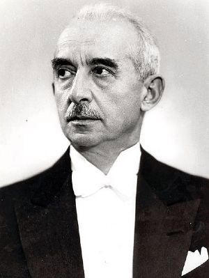 İsmet İnönü. Click for full size. İsmet İnönü image. Click for full size.