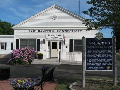 East Hampton Town Hall and Marker image. Click for full size.