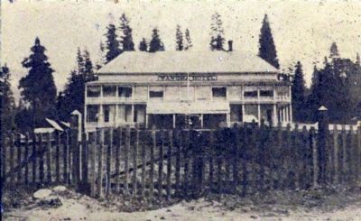 Wawona Hotel. Click for full size. Wawona Hotel image. Click for full size.