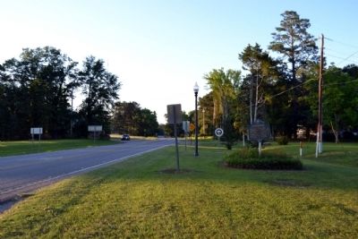View to North Along US 11. Click for full size. View to North Along US 11 image. Click for full size.