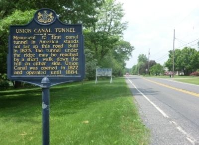 Union Canal Tunnel Marker image. Click for full size.