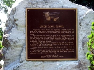 Union Canal Tunnel Marker image. Click for full size.