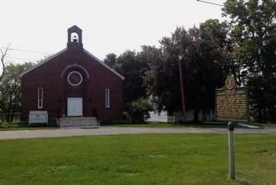 Forks of Elkhorn Baptist Church and Marker image. Click for full size.