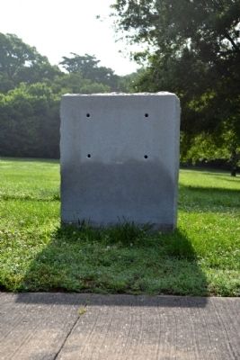 Old Natchez Trace Marker. Click for full size. Old Natchez Trace Marker image. Click for full size.