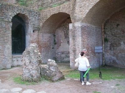 North Facade of the Domus Tiberiana and Marker image. Click for full size.