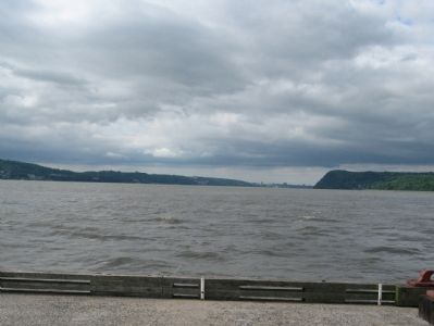 Piermont Pier image. Click for full size.