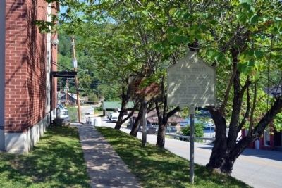 Mothers and Babies and Leslie County Markers image. Click for full size.