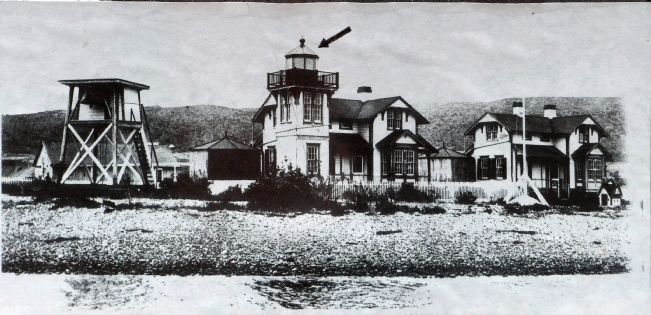 The Old Ballast Point Lighthouse image. Click for full size.