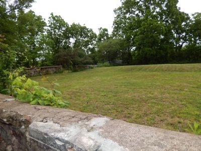 Exeter Friends Meeting Cemetery-no markers image. Click for full size.
