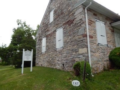 Exeter Friends Meeting House-Left view image. Click for full size.