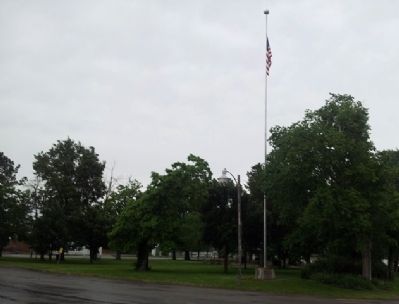Veterans Memorial at Hume Town Square image. Click for full size.