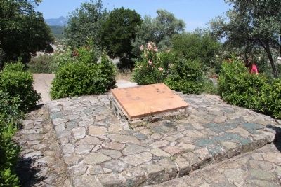 Kolonos Hill Memorial Marker. Click for full size. Kolonos Hill Memorial Marker image. Click for full size.