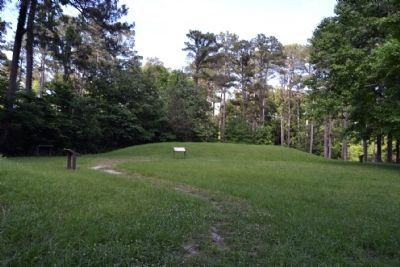 Marker in Front of Owl Creek Mound II. Click for full size. Marker in Front of Owl Creek Mound II image. Click for full size.