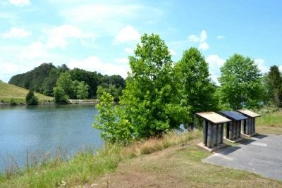 Markers Overlooking the<br>Tennessee - Tombigbee Waterway. Click for full size. Markers Overlooking the<br>Tennessee - Tombigbee Waterway image. Click for full size.