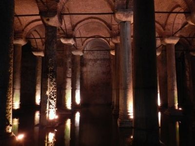 Basilica Cistern image. Click for full size.