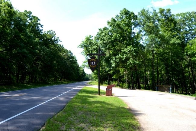 Monroe Mission Turnout on the Natchez Trace Parkway. Click for full size. Monroe Mission Turnout on the Natchez Trace Parkway image. Click for full size.
