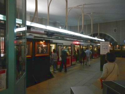 The Tunnel image. Click for full size.