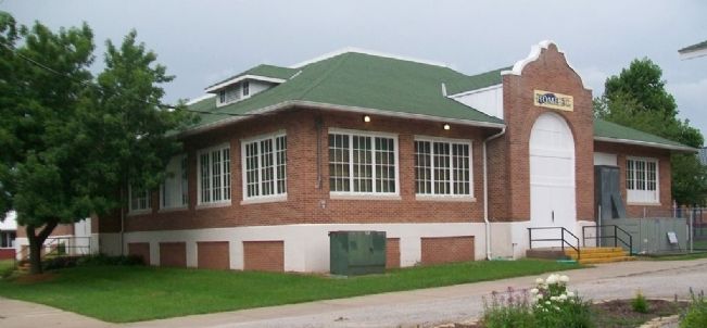 Home Economics Building image. Click for full size.