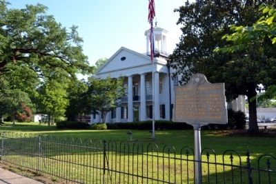 Raymond Courthouse image. Click for full size.