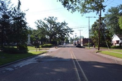 View to Southeast Along W. Main Street image. Click for full size.
