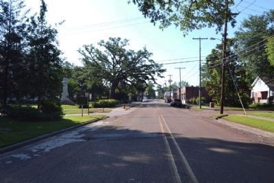 View to Southeast Along W. Main Street. Click for full size. View to Southeast Along W. Main Street image. Click for full size.