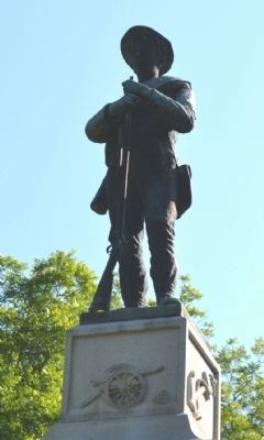 Statue of Confederate Soldier on Top of Memorial image. Click for full size.