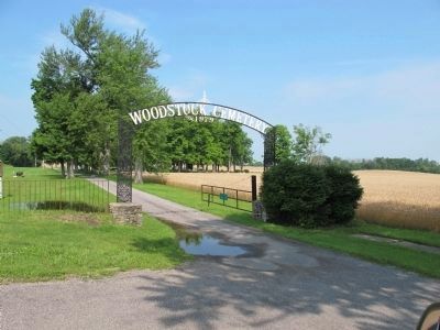 Woodstock Cemetery image. Click for full size.