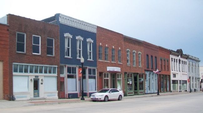 120 East Main Street and Marker. Click for full size. 120 East Main Street and Marker image. Click for full size.