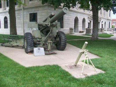 War Memorial and Marker image. Click for full size.