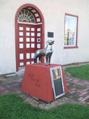 Tribute to the Dog Old Drum Memorial. Click for full size. Tribute to the Dog Old Drum Memorial image. Click for full size.