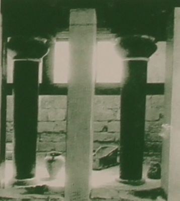 The "Hall of the Double Axes" and the "Queen's Megaron" Marker image. Click for full size.