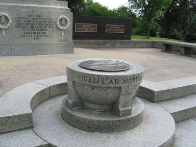 Pittsfield Veterans Memorial image. Click for full size.