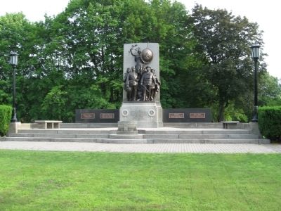 Pittsfield Veterans Memorial image. Click for full size.