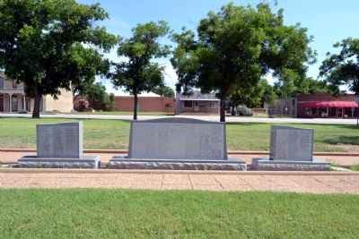 Shackelford County War Memorial image. Click for full size.