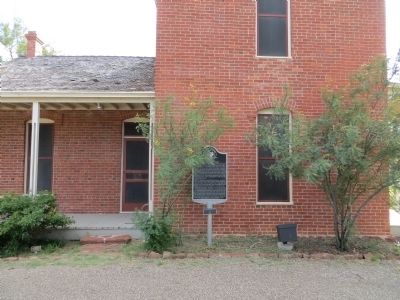 The White-Pool House Marker image. Click for full size.