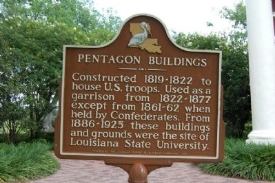 Pentagon Buildings Marker image. Click for full size.