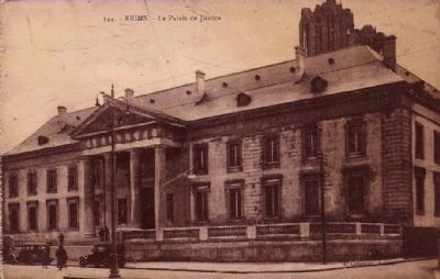 <i>Reims - Palais de Justice </i> image. Click for full size.