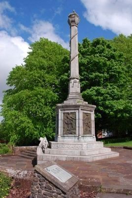 William Wallace Birthplace Monument. Click for full size. William Wallace Birthplace Monument image. Click for full size.