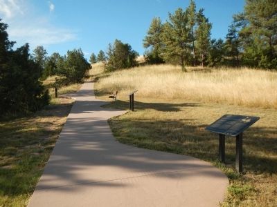 The path to the Oregon Trail Ruts. image. Click for full size.