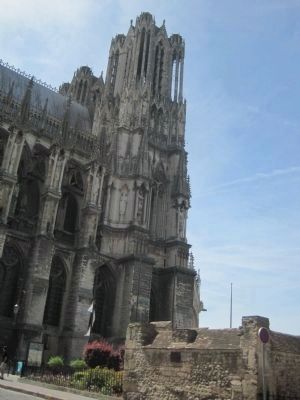 Cathédral Notre-Dame. Click for full size. Cathédral Notre-Dame image. Click for full size.